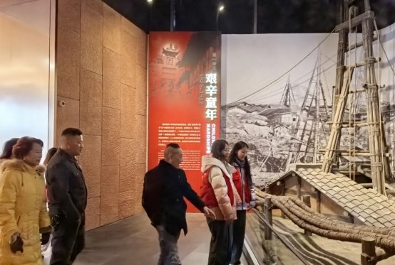 传承红色基因，激扬青春力量 ——大学生调研江姐精神新时代传承走进自贡江姐生平事迹展览馆
