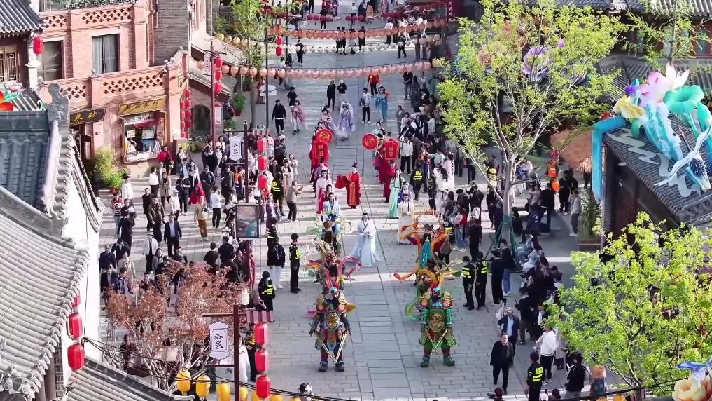 清明赏花文旅热 点燃消费新引擎