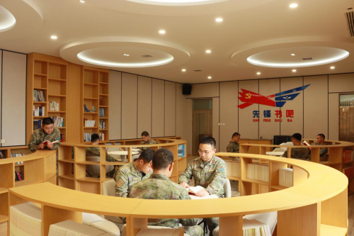 世界读书日丨书香砺剑，悦读强军