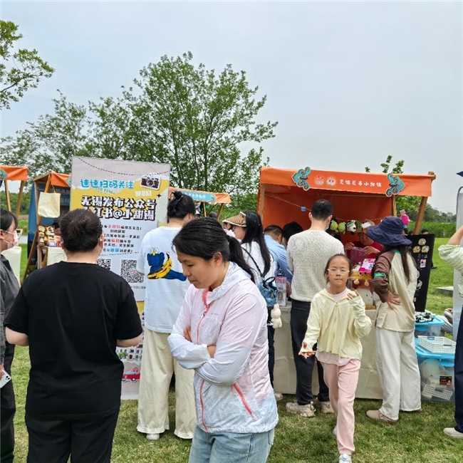 5.17-5.18，等风来，不如追凤去！  “最中国·文博市集”中国凤专场在新吴区成功举办