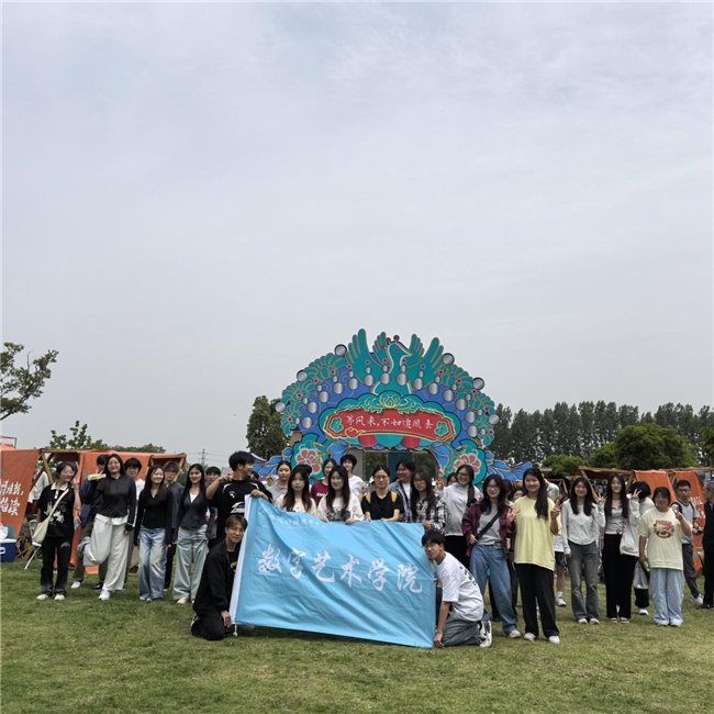 5.17-5.18，等风来，不如追凤去！  “最中国·文博市集”中国凤专场在新吴区成功举办