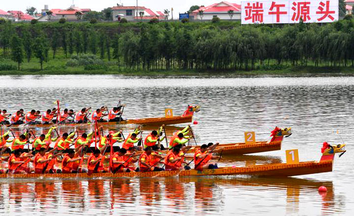 时近端午思汨罗